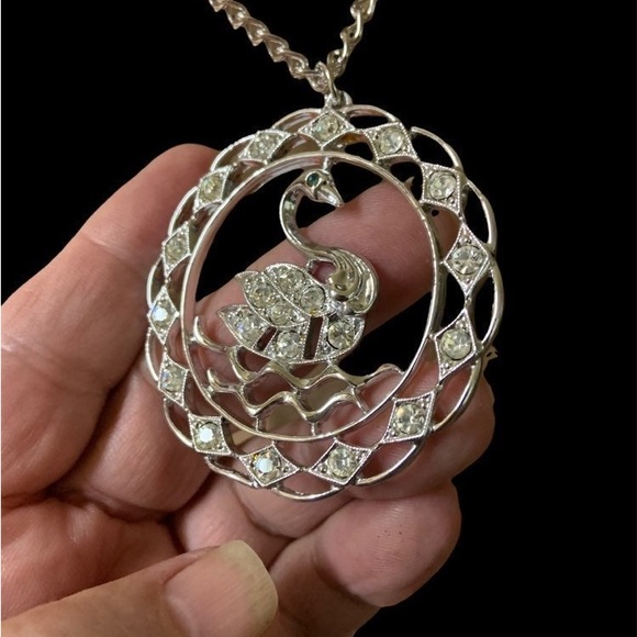 Sarah Coventry Vintage 1970 Swan Pendant/Necklace Blue Eye Rhinestones - Picture 5 of 5